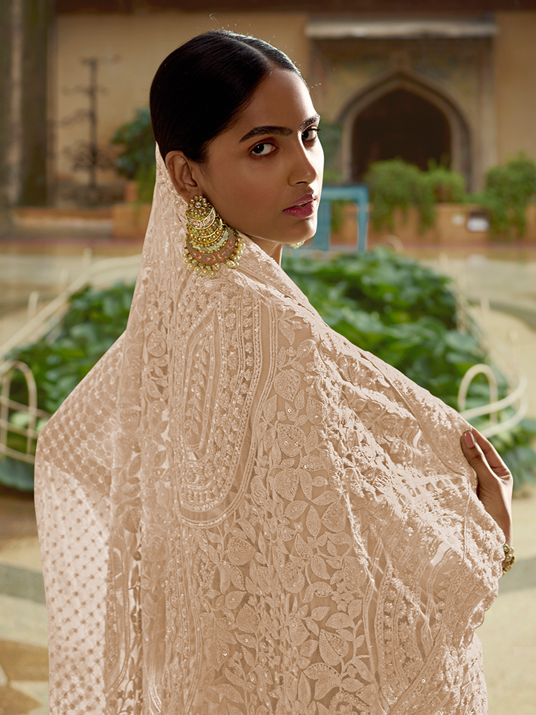 The Enchanting Embrace of Lilac: A Guide to Your Soft Net Saree 1 The Enchanting Embrace of Lilac: A Guide to Your Soft Net Saree