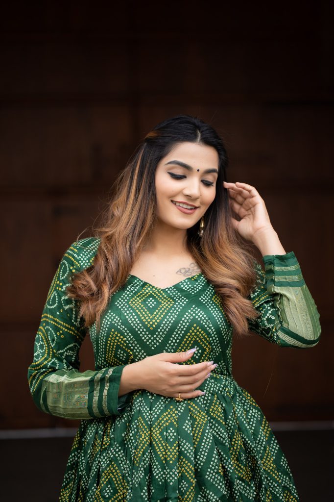 Unveiling Elegance: The Gaji Silk Bandhej Gown for Every Woman 1 Green Gown