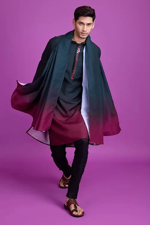Elevate Your Navratri Look with the Classic Men's Printed Kurta Collection at Clothsvilla 1 Discover the perfect Navratri look with Clothsvilla's Classic Men's Printed Kurta Collection. Featuring bold green and maroon prints on soft rayon fabric, this kurta with a matching dupatta offers unmatched style and comfort for Garba and Dandiya nights.