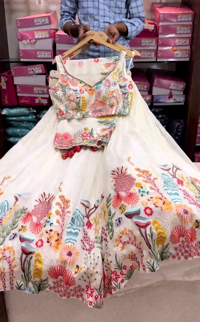 Make a Grand Entrance with a White Designer Heavy Embroidery Lehenga with Sequins 1 Make a Grand Entrance with a White Designer Heavy Embroidery Lehenga with Sequins