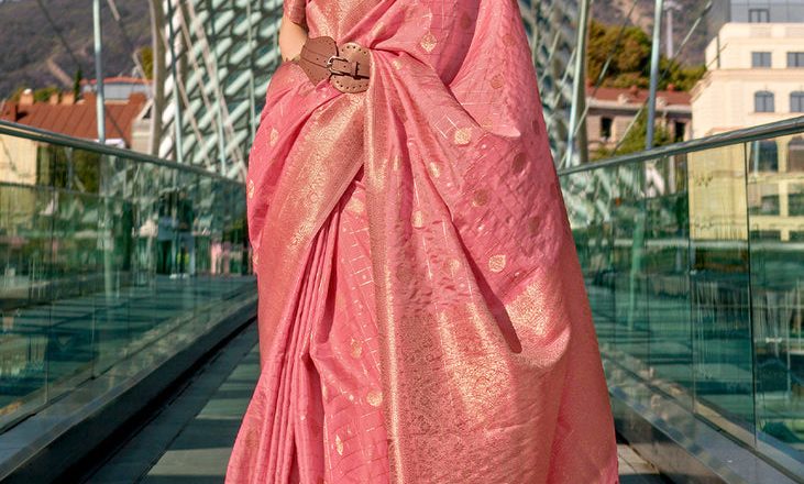 Pink Elegant Banarasi Blended Silk Saree: A Handwoven Masterpiece for Life’s Grand Moments